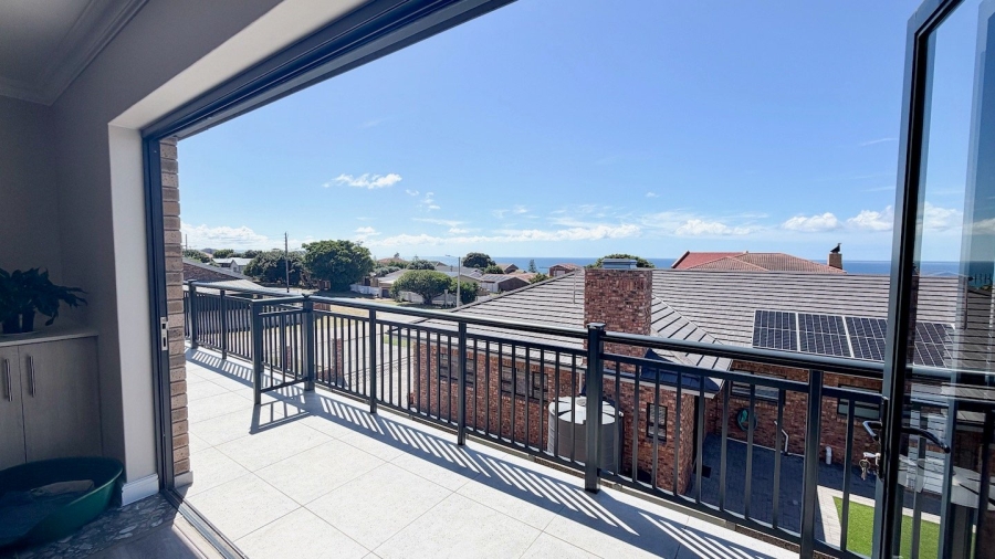 4 Bedroom Property for Sale in Reebok Western Cape